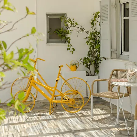 Milaki Πανσιόν 3*