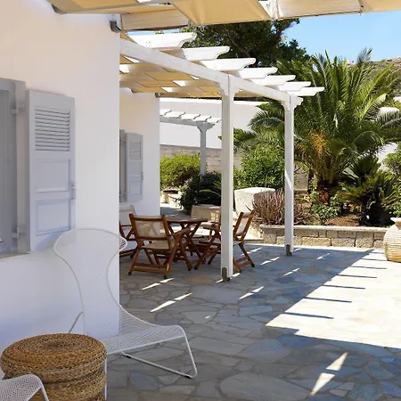 Milaki Casa de hóspedes 4*